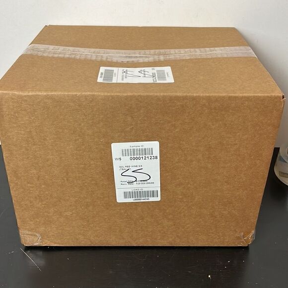 Williams Sonoma Sol Outdoor Al Fresco Red Wine Glasses, Set of 6 - Picture 4 of 4